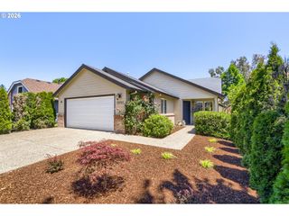 18378 Sw 134TH Ter, Tualatin, OR 97062