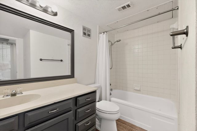 2208 Salem Drive, Carrollton, TX 75006