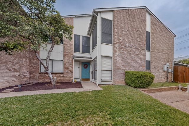 2208 Salem Drive, Carrollton, TX 75006