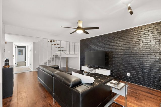 2208 Salem Drive, Carrollton, TX 75006