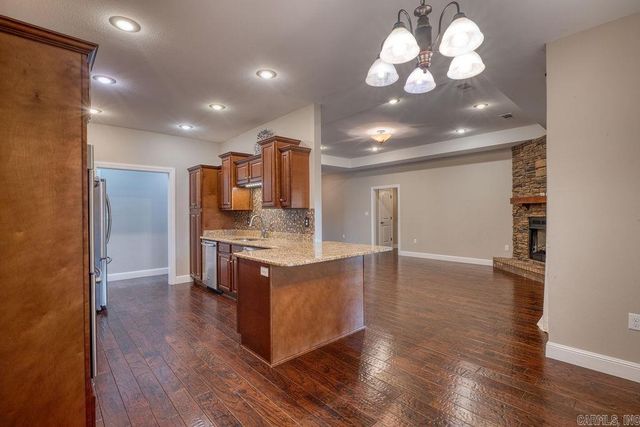 4910 Peachtree Ave, Jonesboro, AR 72405