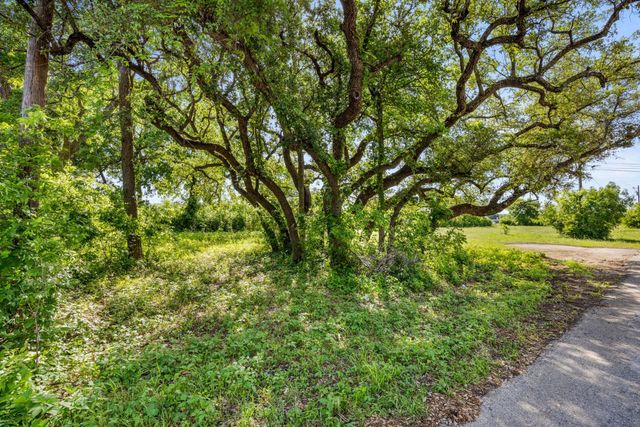 2704 Poplar LN, Cedar Park, TX 78613