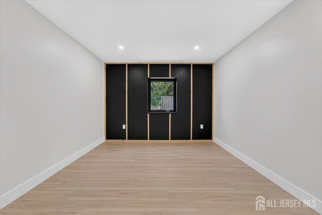810 N 2nd Avenue 3, Highland Park, NJ 08904