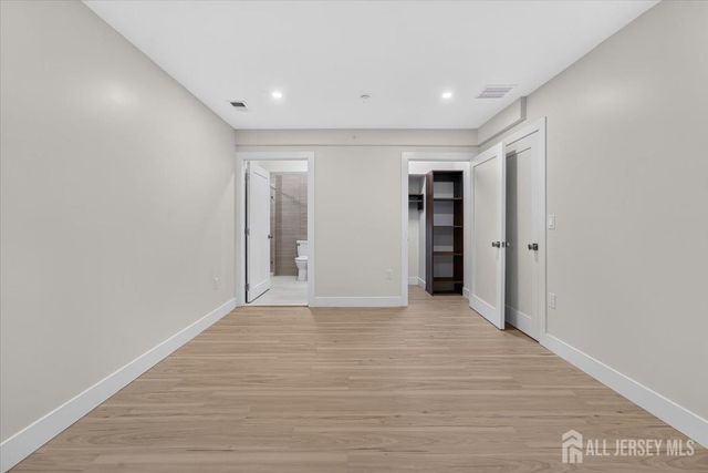 810 N 2nd Avenue 3, Highland Park, NJ 08904