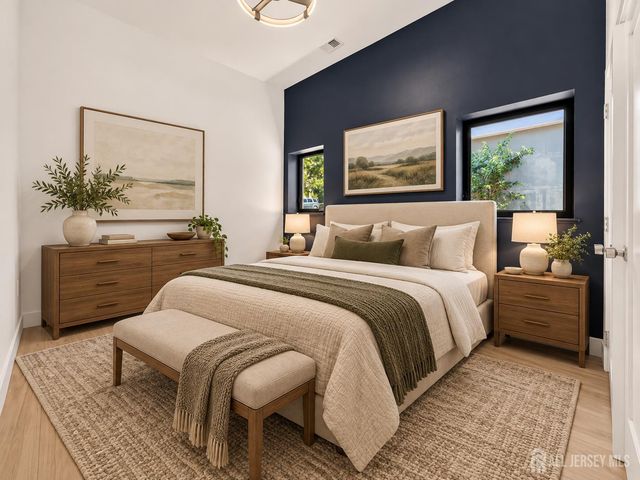 810 N 2nd Avenue 3, Highland Park, NJ 08904