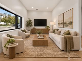 810 N 2nd Avenue 3, Highland Park, NJ 08904