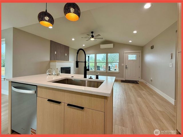 152 Calawah Street SW, Ocean Shores, WA 98569