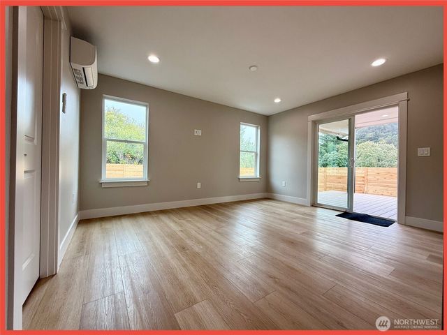 152 Calawah Street SW, Ocean Shores, WA 98569