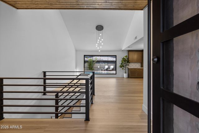 1821 E LYNWOOD Street, Mesa, AZ 85203