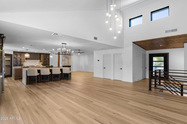 1821 E LYNWOOD Street, Mesa, AZ 85203