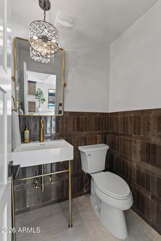 1821 E LYNWOOD Street, Mesa, AZ 85203