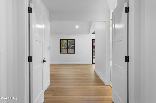 1821 E LYNWOOD Street, Mesa, AZ 85203