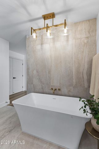 1821 E LYNWOOD Street, Mesa, AZ 85203