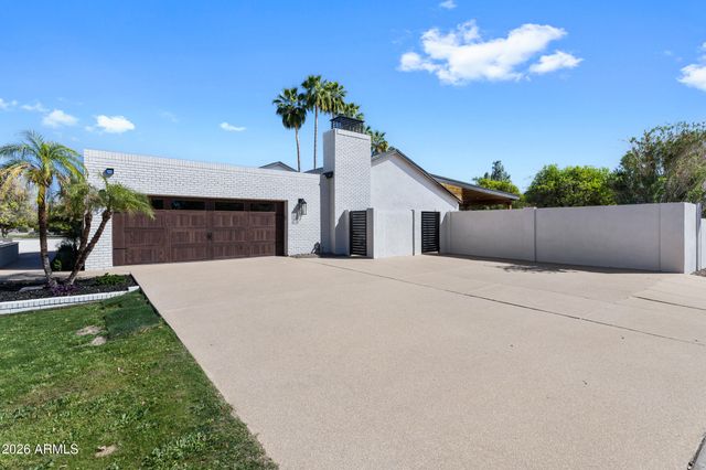 1821 E LYNWOOD Street, Mesa, AZ 85203