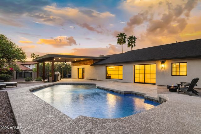 1821 E LYNWOOD Street, Mesa, AZ 85203