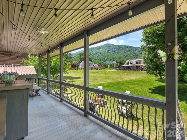 148 Campbell Creek Road, Maggie Valley, NC 28751