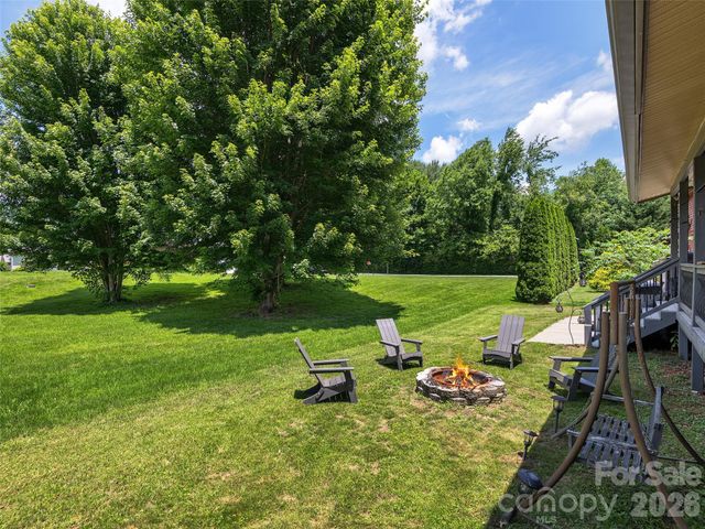 148 Campbell Creek Road, Maggie Valley, NC 28751