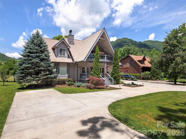 148 Campbell Creek Road, Maggie Valley, NC 28751