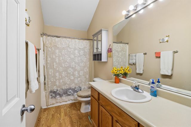 1132 10th Avenue NW, Altoona, IA 50009