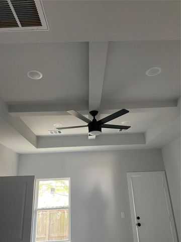 16737 E Hammon Street, Montgomery, TX 77316