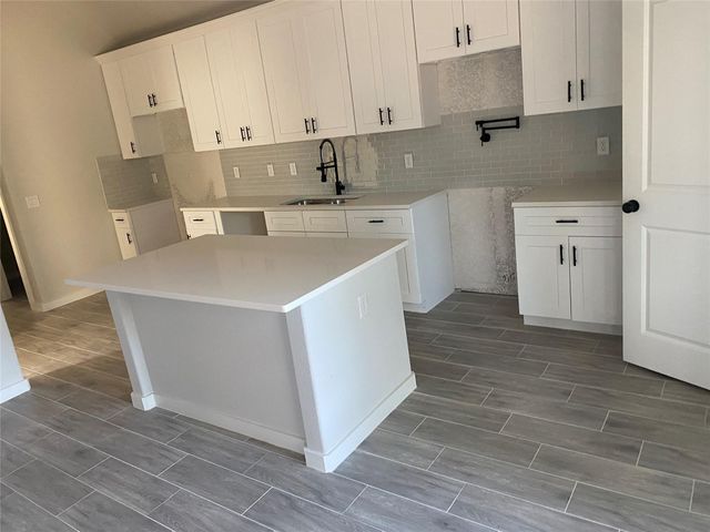 16737 E Hammon Street, Montgomery, TX 77316