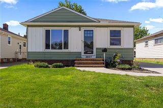 2603 Center Drive, Parma, OH 44134