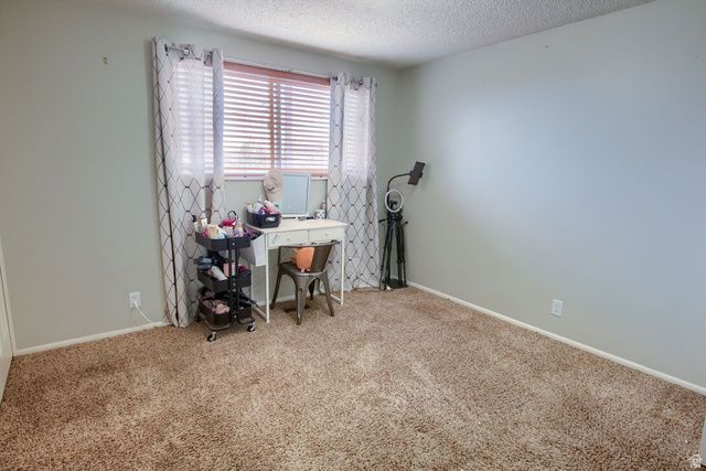 799 E WESTBROOK RD, Kaysville, UT 84037