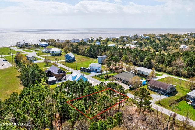 148 Vacation Lane, Waveland, MS 39576