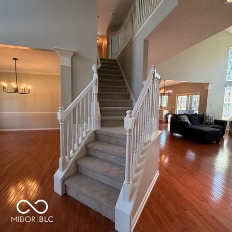 11716 Shadowwood Court, Zionsville, IN 46077