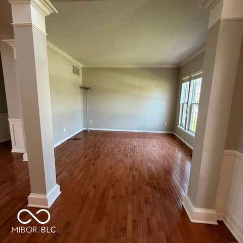 11716 Shadowwood Court, Zionsville, IN 46077