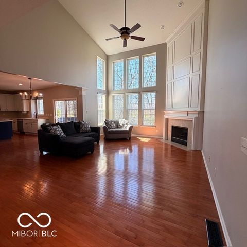 11716 Shadowwood Court, Zionsville, IN 46077