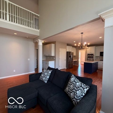 11716 Shadowwood Court, Zionsville, IN 46077