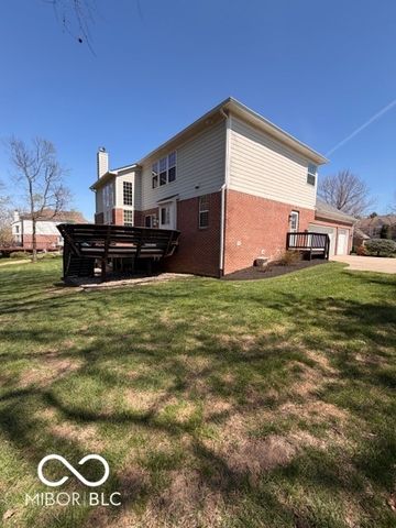 11716 Shadowwood Court, Zionsville, IN 46077