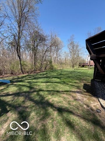 11716 Shadowwood Court, Zionsville, IN 46077