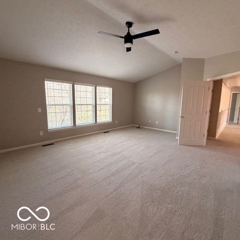 11716 Shadowwood Court, Zionsville, IN 46077