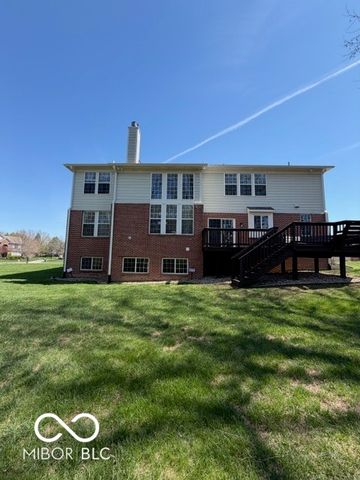 11716 Shadowwood Court, Zionsville, IN 46077