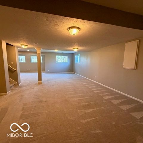 11716 Shadowwood Court, Zionsville, IN 46077