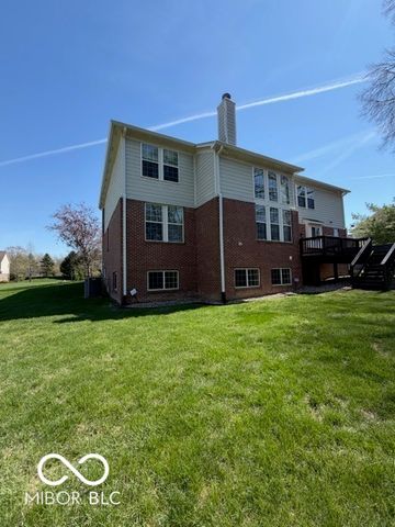 11716 Shadowwood Court, Zionsville, IN 46077