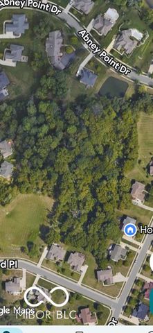 11716 Shadowwood Court, Zionsville, IN 46077