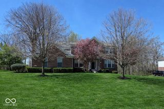 11716 Shadowwood Court, Zionsville, IN 46077