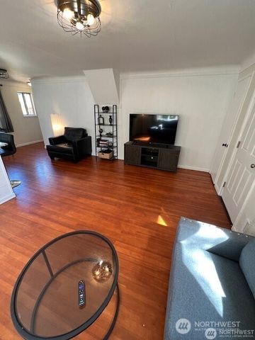 1448 17th Street, Bremerton, WA 98337