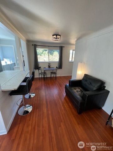 1448 17th Street, Bremerton, WA 98337