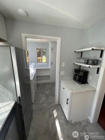 1448 17th Street, Bremerton, WA 98337