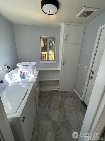 1448 17th Street, Bremerton, WA 98337