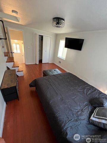 1448 17th Street, Bremerton, WA 98337