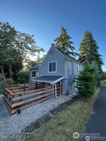 1448 17th Street, Bremerton, WA 98337