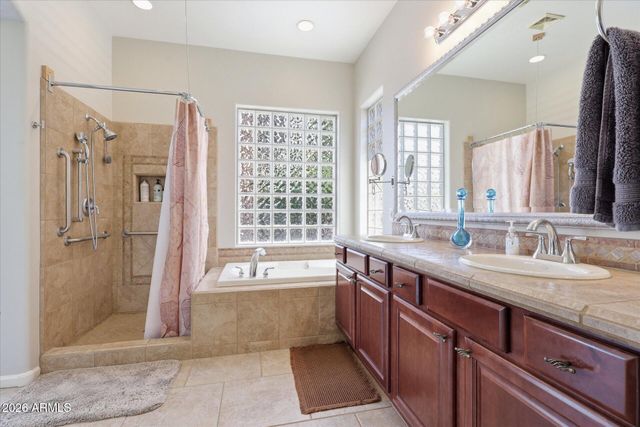 6781 S RACHAEL Way, Gilbert, AZ 85298