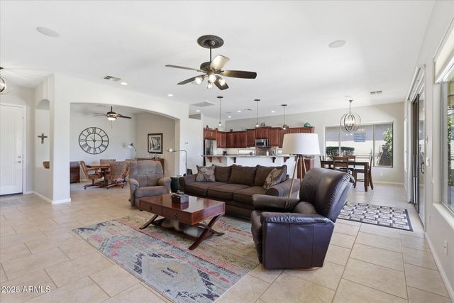 6781 S RACHAEL Way, Gilbert, AZ 85298