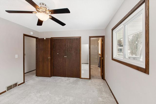 9676 Crestwood Terrace, Eden Prairie, MN 55347