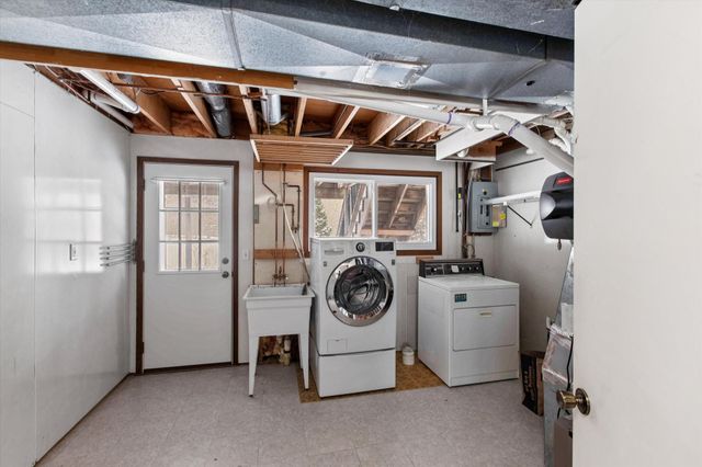 9676 Crestwood Terrace, Eden Prairie, MN 55347